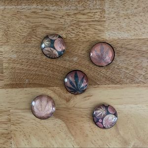 Set of 5 leaf magnets